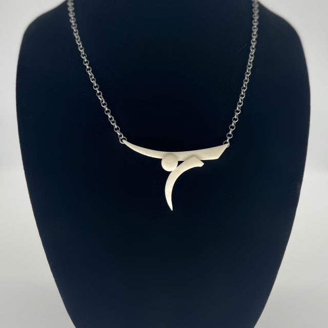 Sculpture necklace